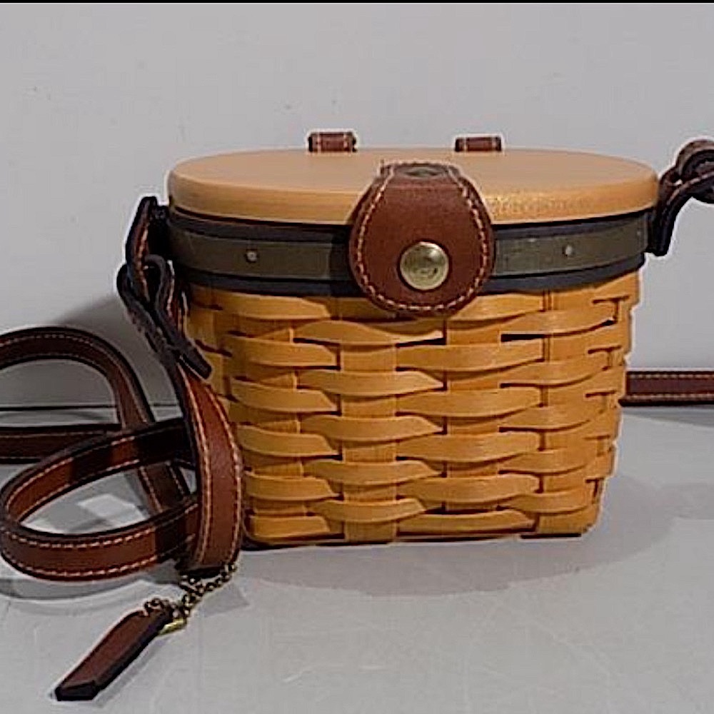 Longaberger 2000 small saddlebrook handwoven basket with liner